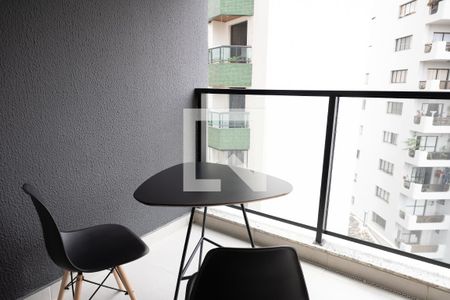 Studio para alugar com 28m², 0 quarto e 1 vaga Studio para alugar com 28m², 0 quarto e 1 vagaSacada