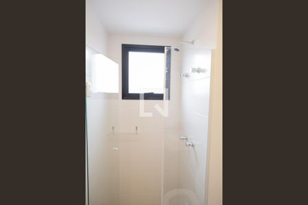 Studio para alugar com 28m², 0 quarto e 1 vaga Studio para alugar com 28m², 0 quarto e 1 vagaBanheiro