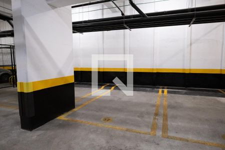 Studio para alugar com 28m², 0 quarto e 1 vaga Studio para alugar com 28m², 0 quarto e 1 vagaGaragem