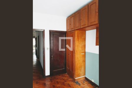 Casa à venda com 120m², 5 quartos e 2 vagas