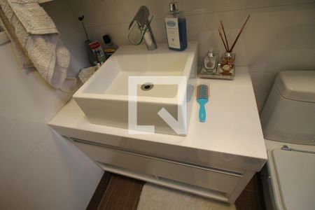 Apartamento à venda com 97m², 2 quartos e 2 vagasBanheiro da Suíte