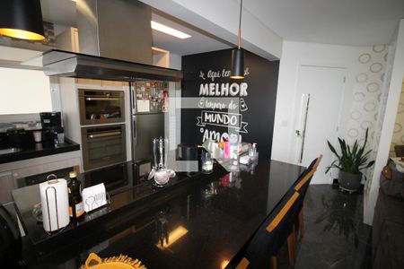 Apartamento à venda com 97m², 2 quartos e 2 vagasCozinha