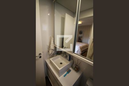 Apartamento à venda com 97m², 2 quartos e 2 vagasBanheiro da Suíte