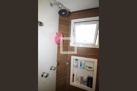 Apartamento à venda com 97m², 2 quartos e 2 vagasBanheiro da Suíte