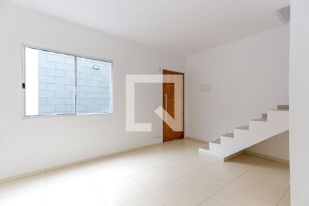 Casa de condomínio para alugar com 45m², 2 quartos e sem vagaSala