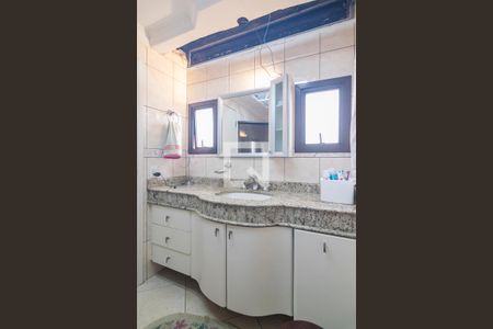 Apartamento à venda com 200m², 4 quartos e 3 vagasBanheiro da Suite 2