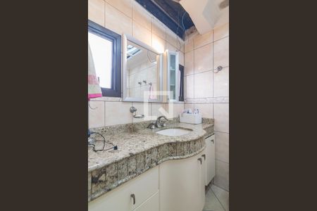 Apartamento à venda com 200m², 4 quartos e 3 vagasBanheiro da Suite 2