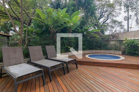 Apartamento à venda com 200m², 4 quartos e 3 vagasPiscina