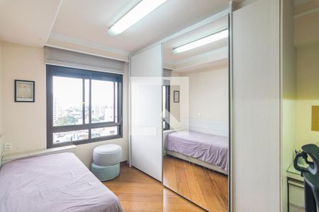 Apartamento à venda com 200m², 4 quartos e 3 vagasQuarto 4
