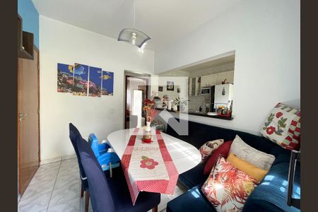 Casa à venda com 191m², 3 quartos e 3 vagas Casa à venda com 191m², 3 quartos e 3 vagasSala de Jantar