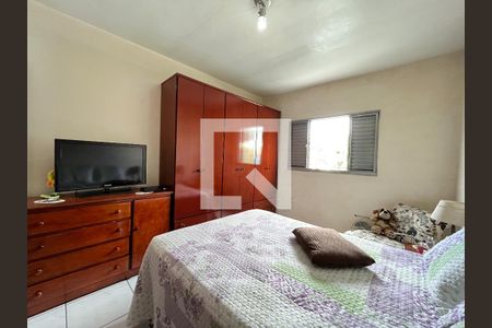 Casa à venda com 191m², 3 quartos e 3 vagas Casa à venda com 191m², 3 quartos e 3 vagasQuarto 2