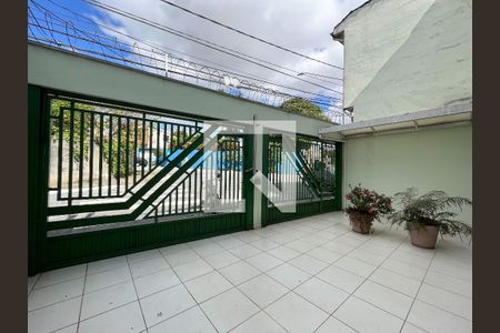 Casa à venda com 191m², 3 quartos e 3 vagas Casa à venda com 191m², 3 quartos e 3 vagasGaragem