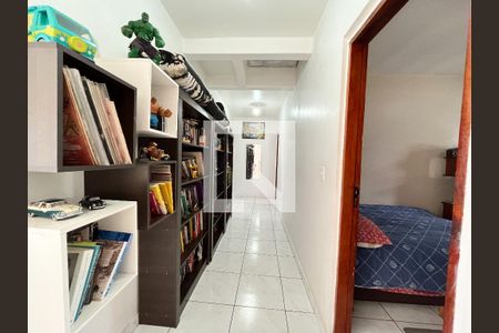 Corredor de casa para alugar com 3 quartos, 191m² em Jardim Oriental, São Paulo
