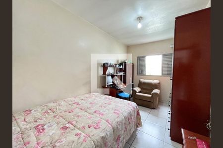 Casa à venda com 191m², 3 quartos e 3 vagas Casa à venda com 191m², 3 quartos e 3 vagasQuarto 3