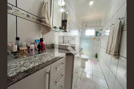 Casa à venda com 191m², 3 quartos e 3 vagas Casa à venda com 191m², 3 quartos e 3 vagasBanheiro Corredor