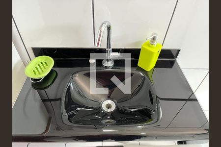 Casa à venda com 191m², 3 quartos e 3 vagas Casa à venda com 191m², 3 quartos e 3 vagasBanheiro da Suíte