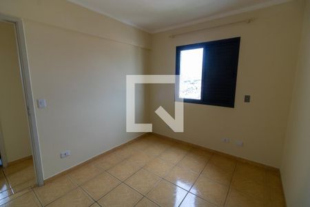 Quarto 1 de apartamento à venda com 2 quartos, 70m² em Jardim Henriqueta, Taboão da Serra