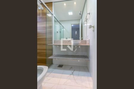 Apartamento para alugar com 100m², 3 quartos e 1 vaga Apartamento para alugar com 100m², 3 quartos e 1 vagaBanheiro da Suíte