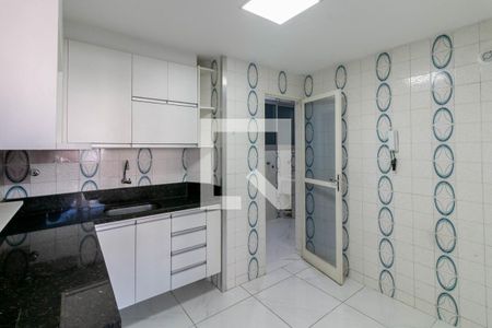 Apartamento para alugar com 100m², 3 quartos e 1 vaga Apartamento para alugar com 100m², 3 quartos e 1 vagaCozinha