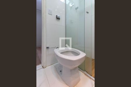 Apartamento para alugar com 100m², 3 quartos e 1 vaga Apartamento para alugar com 100m², 3 quartos e 1 vagaBanheiro da Suíte