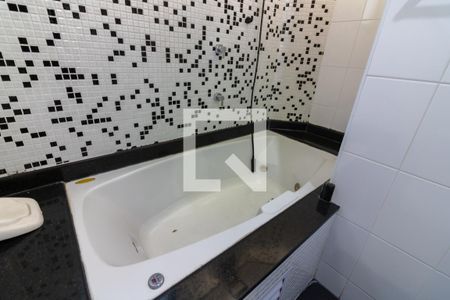 Apartamento para alugar com 103m², 2 quartos e 2 vagasSuíte, banheiro 