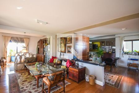 Apartamento para alugar com 238m², 2 quartos e 4 vagas Apartamento para alugar com 238m², 2 quartos e 4 vagasSala