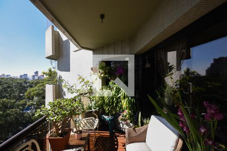 Apartamento para alugar com 238m², 2 quartos e 4 vagas Apartamento para alugar com 238m², 2 quartos e 4 vagasVaranda 1