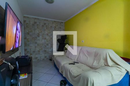 Casa à venda com 180m², 3 quartos e 2 vagas Casa à venda com 180m², 3 quartos e 2 vagasSala Casa 2