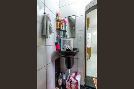 Casa à venda com 180m², 3 quartos e 2 vagas Casa à venda com 180m², 3 quartos e 2 vagasBanheiro Casa 1