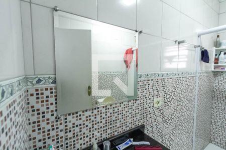 Casa à venda com 180m², 3 quartos e 2 vagas Casa à venda com 180m², 3 quartos e 2 vagasBanheiro Casa 2