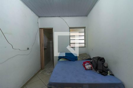 Casa à venda com 180m², 3 quartos e 2 vagas Casa à venda com 180m², 3 quartos e 2 vagasQuarto da Edícula casa 2