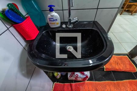 Casa à venda com 180m², 3 quartos e 2 vagas Casa à venda com 180m², 3 quartos e 2 vagasBanheiro Casa 1