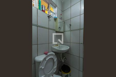 Casa à venda com 180m², 3 quartos e 2 vagas Casa à venda com 180m², 3 quartos e 2 vagasBanheiro da Edícula casa 2