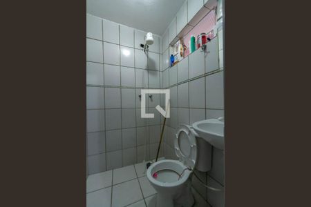 Casa à venda com 180m², 3 quartos e 2 vagas Casa à venda com 180m², 3 quartos e 2 vagasBanheiro da Edícula casa 2