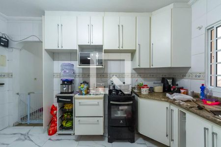 Casa à venda com 180m², 3 quartos e 2 vagas Casa à venda com 180m², 3 quartos e 2 vagasCozinha Casa 2