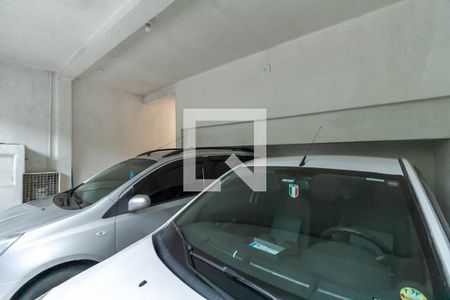 Casa à venda com 180m², 3 quartos e 2 vagas Casa à venda com 180m², 3 quartos e 2 vagasGaragem