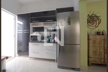 Casa para alugar com 245m², 3 quartos e 2 vagasCozinha