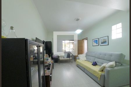 Sala de casa para alugar com 3 quartos, 245m² em Parque Sao Vicente, Mauá
