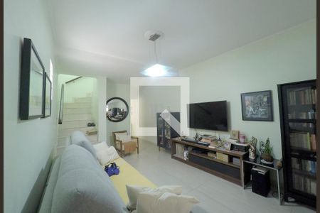 Sala de casa para alugar com 3 quartos, 245m² em Parque Sao Vicente, Mauá