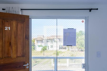 Sala de apartamento para alugar com 3 quartos, 100m² em São João do Rio Vermelho, Florianópolis