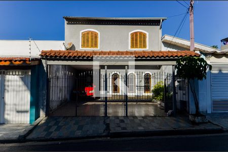 Casa à venda com 159m², 3 quartos e 2 vagasFachada