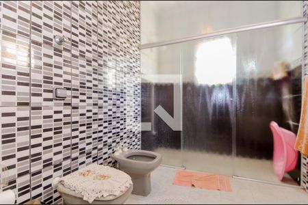 Casa à venda com 159m², 3 quartos e 2 vagasBanheiro da Suíte 1
