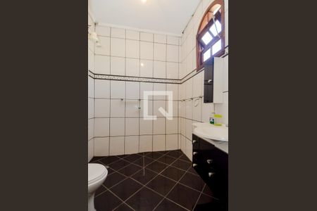 Casa à venda com 159m², 3 quartos e 2 vagasBanheiro da Suíte 2