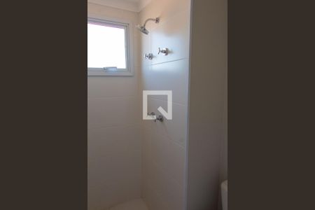 Banheiro da Suíte de apartamento à venda com 2 quartos, 57m² em Centro, Campinas