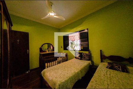 Casa à venda com 292m², 4 quartos e 4 vagasSuíte