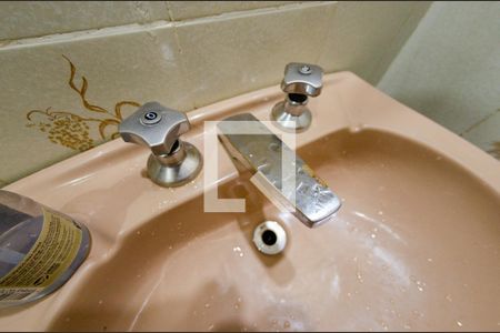 Casa à venda com 292m², 4 quartos e 4 vagasBanheiro suíte