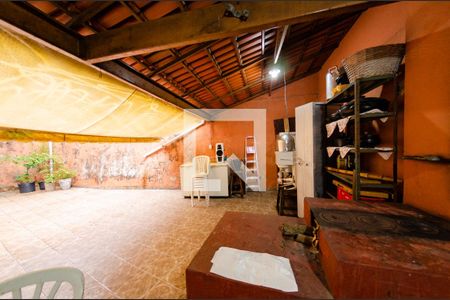 Casa à venda com 292m², 4 quartos e 4 vagasQuintal