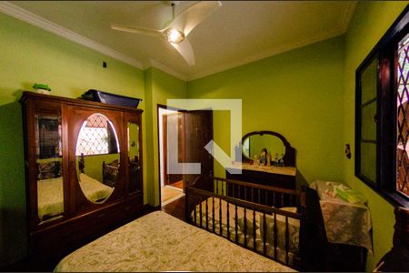 Casa à venda com 292m², 4 quartos e 4 vagasSuíte