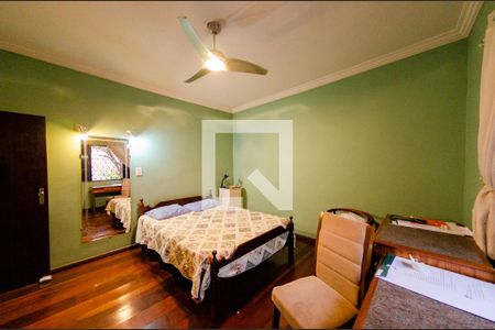 Casa à venda com 292m², 4 quartos e 4 vagasQuarto 3