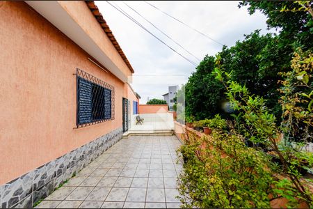 Casa à venda com 292m², 4 quartos e 4 vagasEntrada